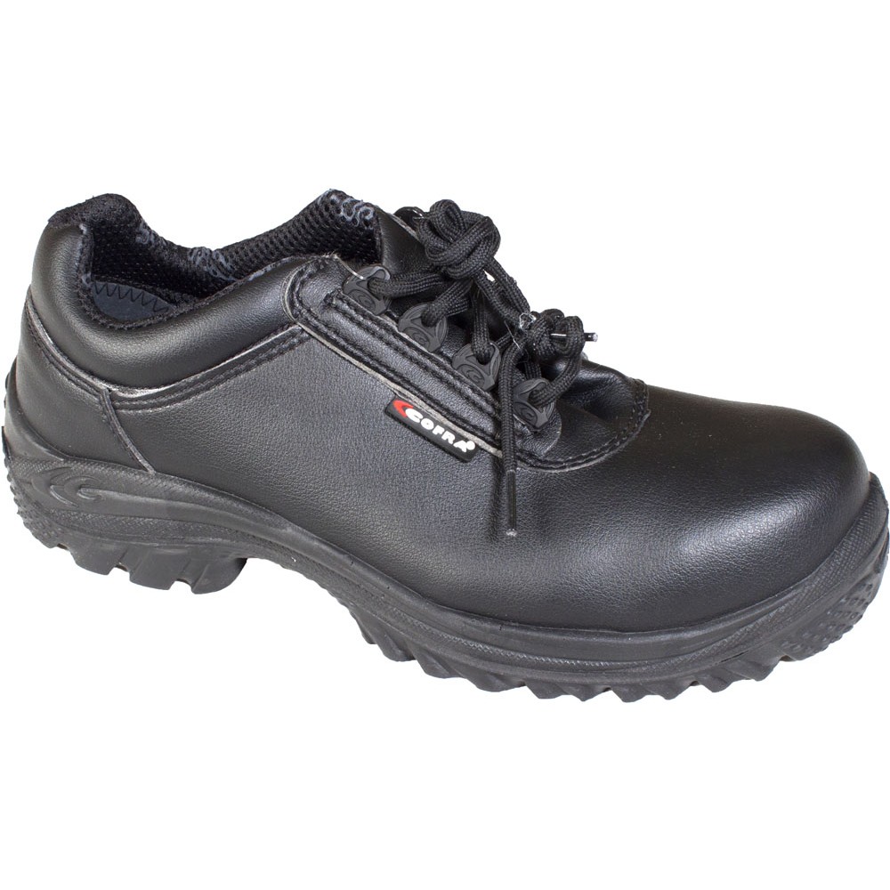 Chemical resistant outlet shoes